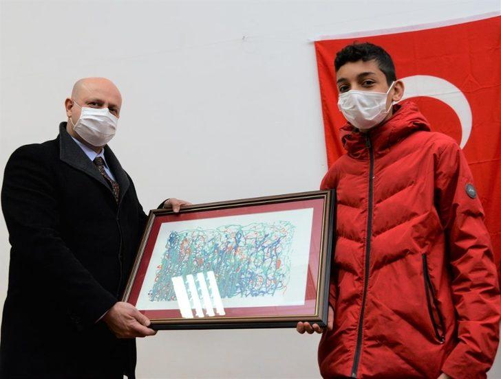 Çocuk evlerinde kalan çocuklara bilgisayar dağıtıldı G3