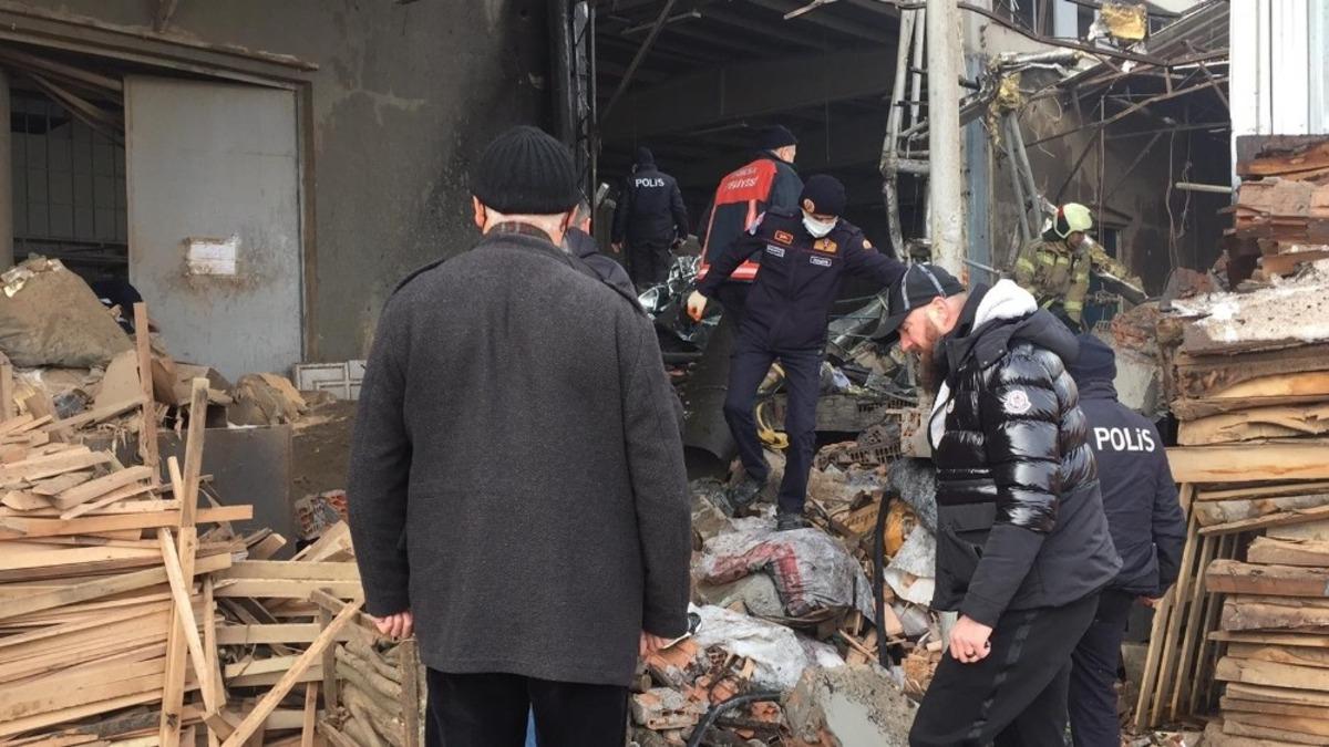 Mobilya fabrikasında patlama: 1 &ouml;l&uuml; 5 ağır yaralı