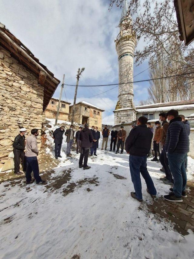 Kaymakam Pelvan: Yaşlılarımızın yanındayız