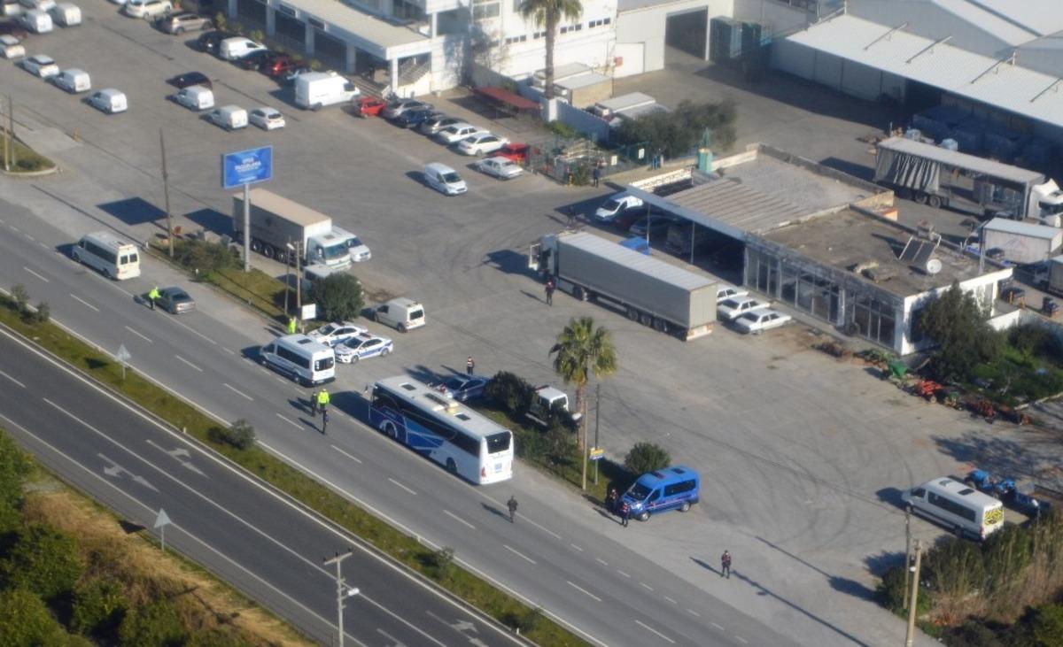 Jandarma Trafik ekipleri havadan denetledi
