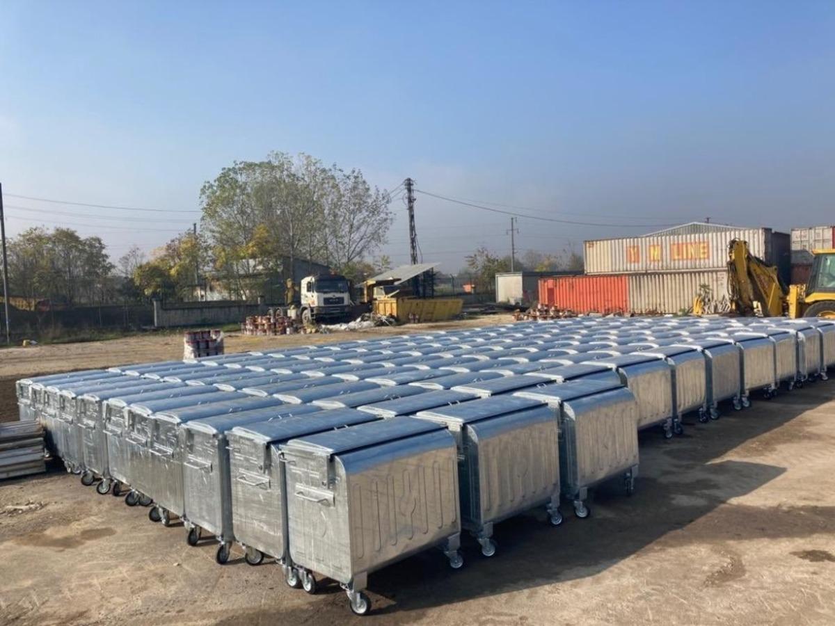 250 adet &ccedil;&ouml;p konteyneri geldi