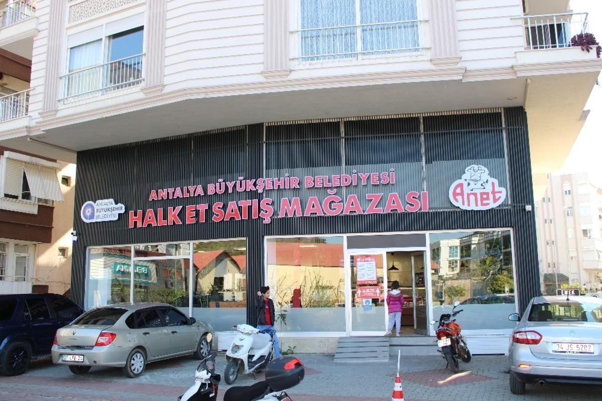Manavgat Halk Et Satış Mağazası 1 yılda 50 ton et ve et &uuml;r&uuml;n&uuml; sattı