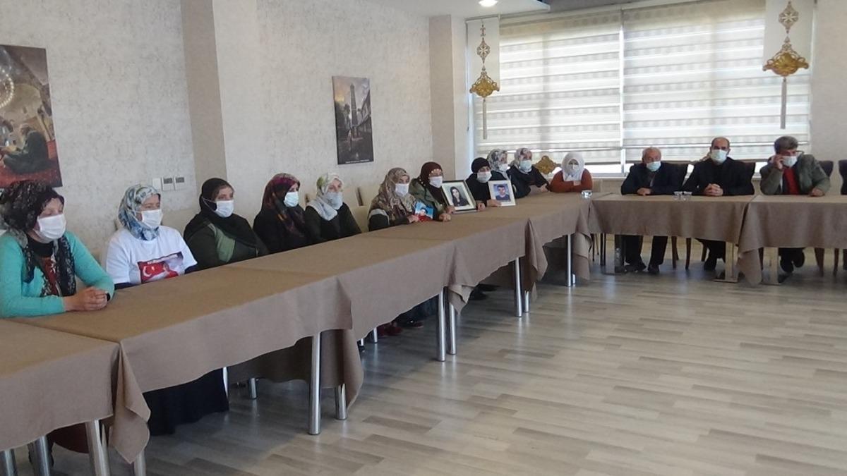 &Ccedil;ocuğunu Gara&rsquo;da şehit verdi, evlat n&ouml;betindeki aileleri yalnız bırakmadı