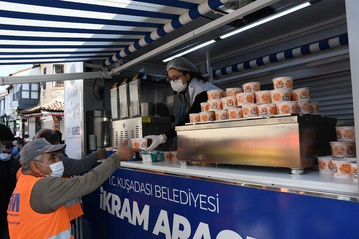 Mobil ikram aracı bu kez belediye işçilerinin içini ısıttı G4