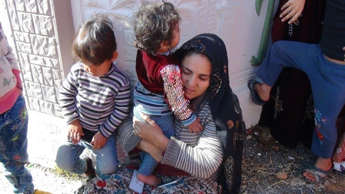 Antalya&rsquo;da  evdeki yangında mahsur kalan &ccedil;ocukları anneleri kurtardı