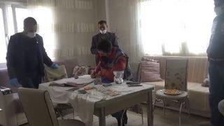 Kumar oynarken yakalandı, kendini bakın nasıl savundu