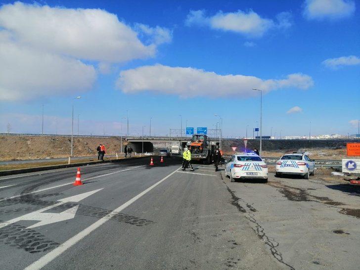 Kayseri’de kömür tozu yüklü tır devrildi, yol ulaşıma kapandı G2