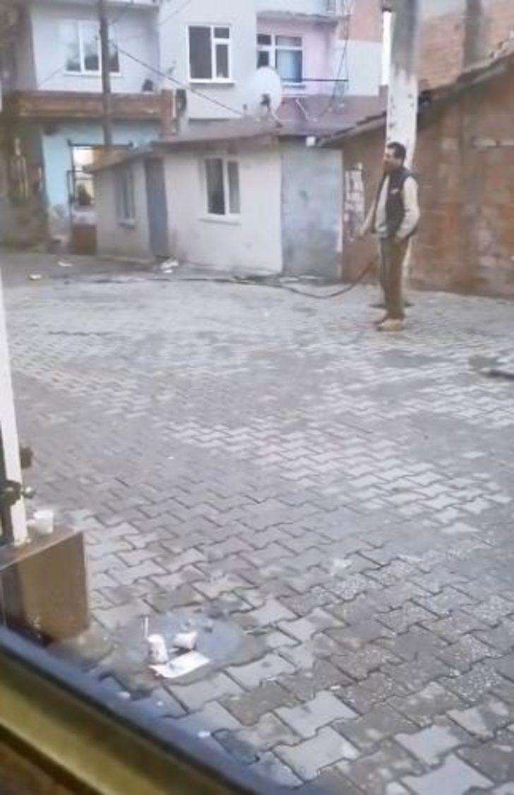 Canını hiçe sayıp patlayan akım tellerine tekme attı G3