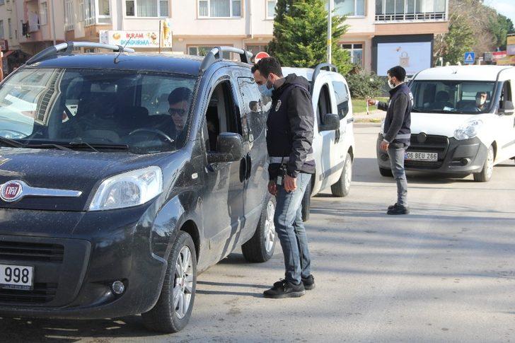 Sinop’ta polis kısıtlamada gezmeye çıkanlara fırsat vermedi G4
