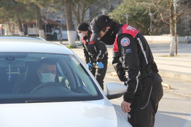 Sinop’ta polis kısıtlamada gezmeye çıkanlara fırsat vermedi G5