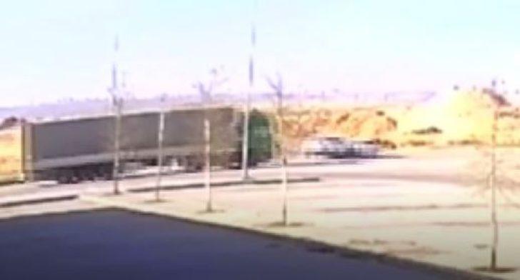 Gaziantep’te iki araç kafa kafaya çarpıştı: 1 ölü, 4 yaralı G1