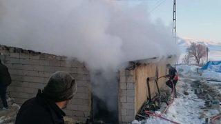 Ağılda yangın çıktı: 120 hayvan telef oldu