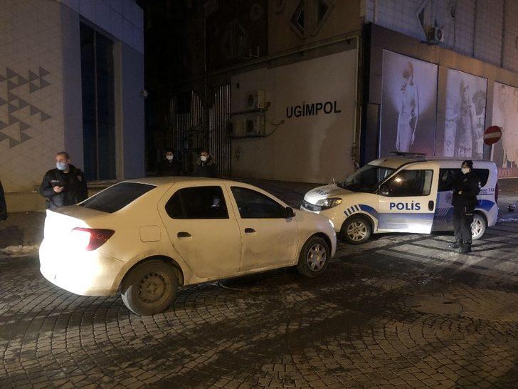 Polisten kaçan ehliyetsiz sürücü ve 3 arkadaşı kovalamaca sonucu yakalandı G2