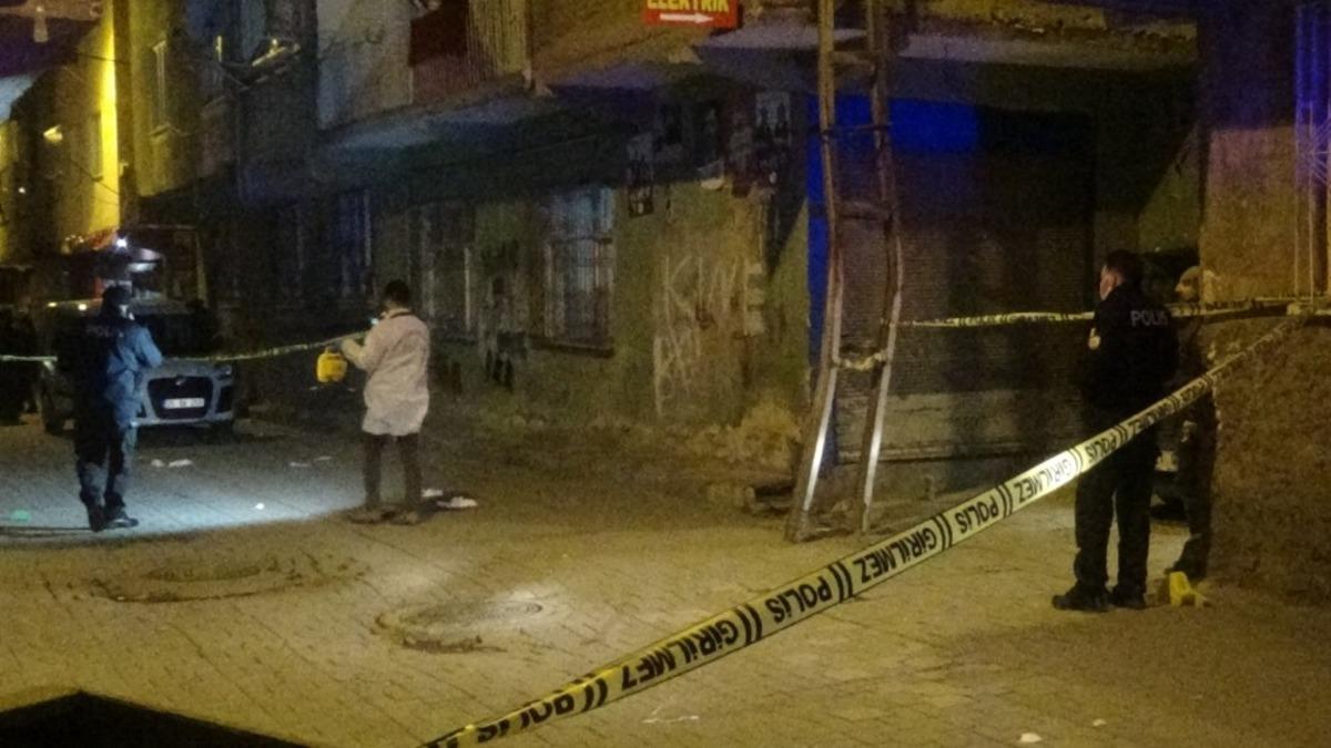 Diyarbakır&rsquo;da bir kişi başından silahla vurulmuş halde bulundu