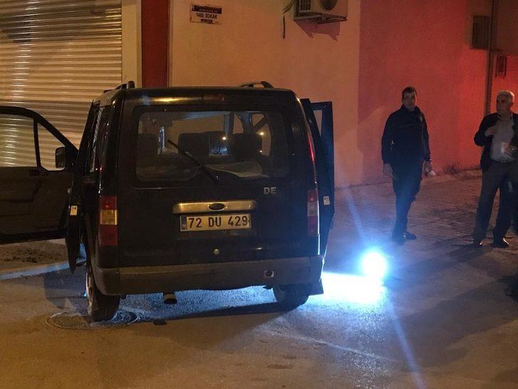 Şüpheli araçtan silah ve uyuşturucu çıktı G2