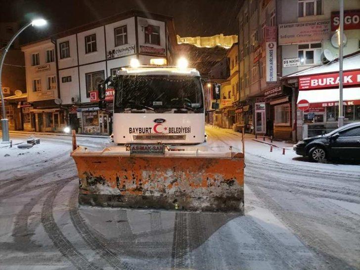 Bayburt’ta karla mücadelede yoğun mesai G2