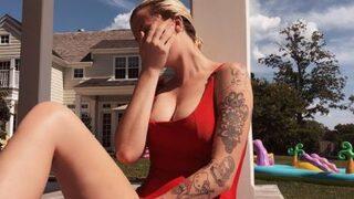 Ireland Baldwin ev haliyle olay oldu! 