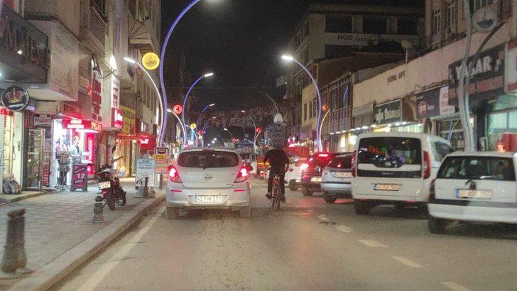 Adrenalin olsun diye canlarını tehlikeye attılar G1