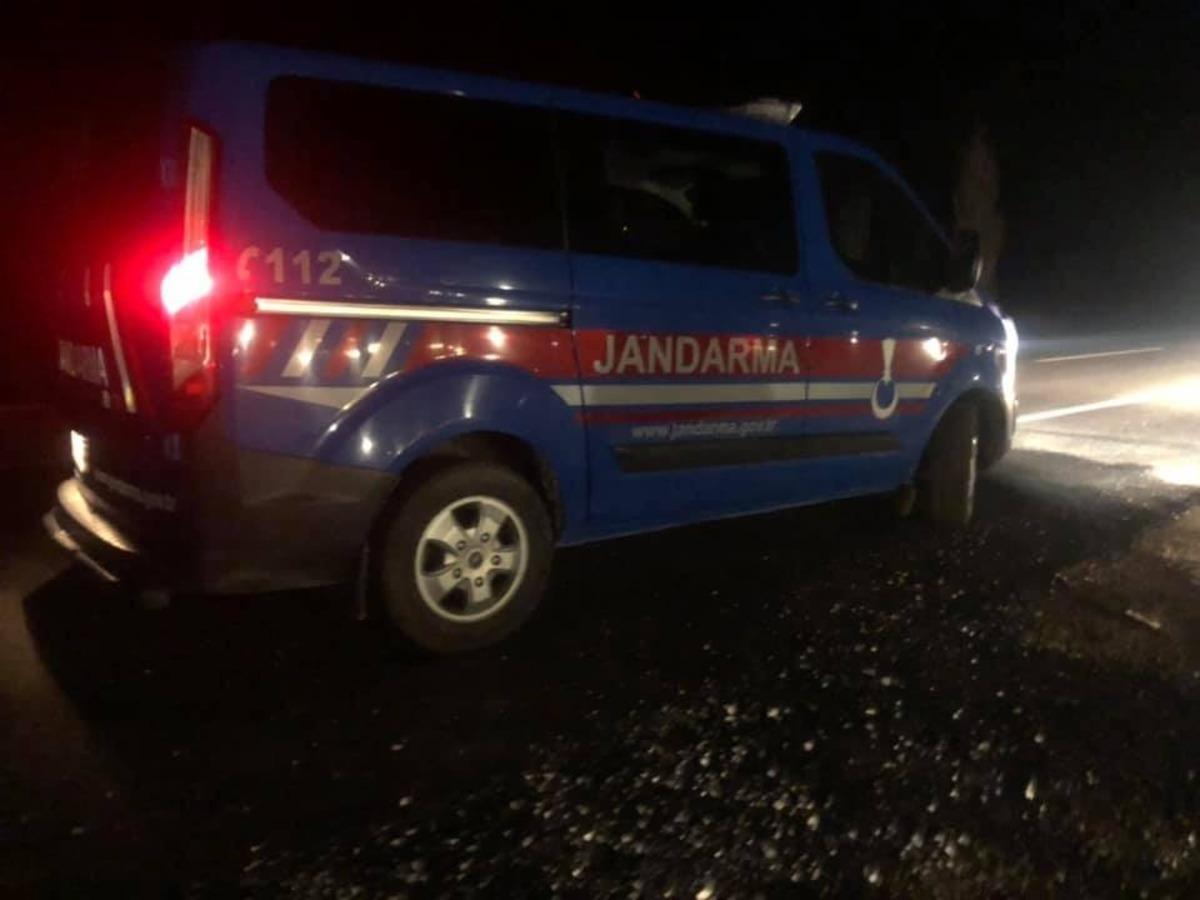 Ezine Belediye Başkanı Y&uuml;ksel&rsquo;in evi kurşunlandı