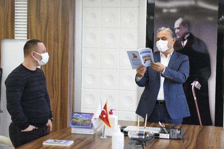 Down sendromlu yazar kitabını Uysal için imzaladı G3