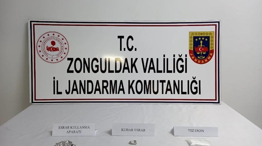 Jandarmadan uyuşturucu operasyonu: 2 gözaltı