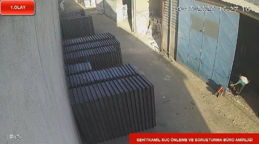 İş yerlerinden hırsızlık anları güvenlik kamerasında