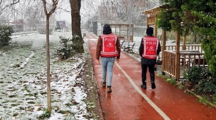 Polisten şok uygulama: 4 iş yeri ve 57 kişiye idari yaptırım