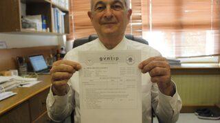 Korona aşısı olan profesör antikor sonuçlarını paylaştı, gören aşı için sıraya girdi