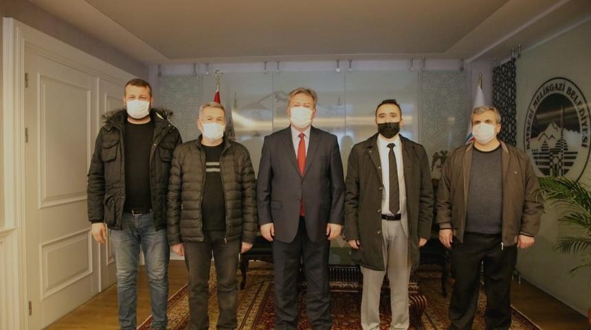 Hunat &Ccedil;arşısı esnafından Başkan Palancıoğlu&rsquo;na teşekk&uuml;r