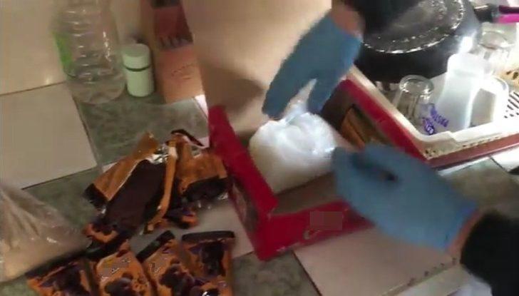 Kek kutusunda uyuşturucu ticareti polise takıldı G3