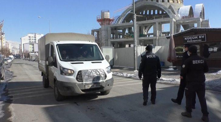 Kars’ta polisten eksi 12 derecede uygulama G3