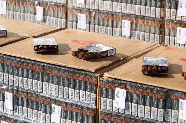 Jandarmadan operasyon: 8 milyon lira değerinde kaçak puro ele geçirildi G5