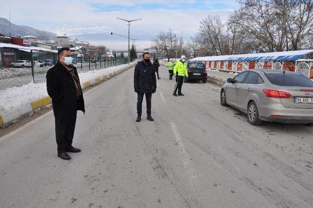 Polisten ’Çakarlı araç’ denetimi