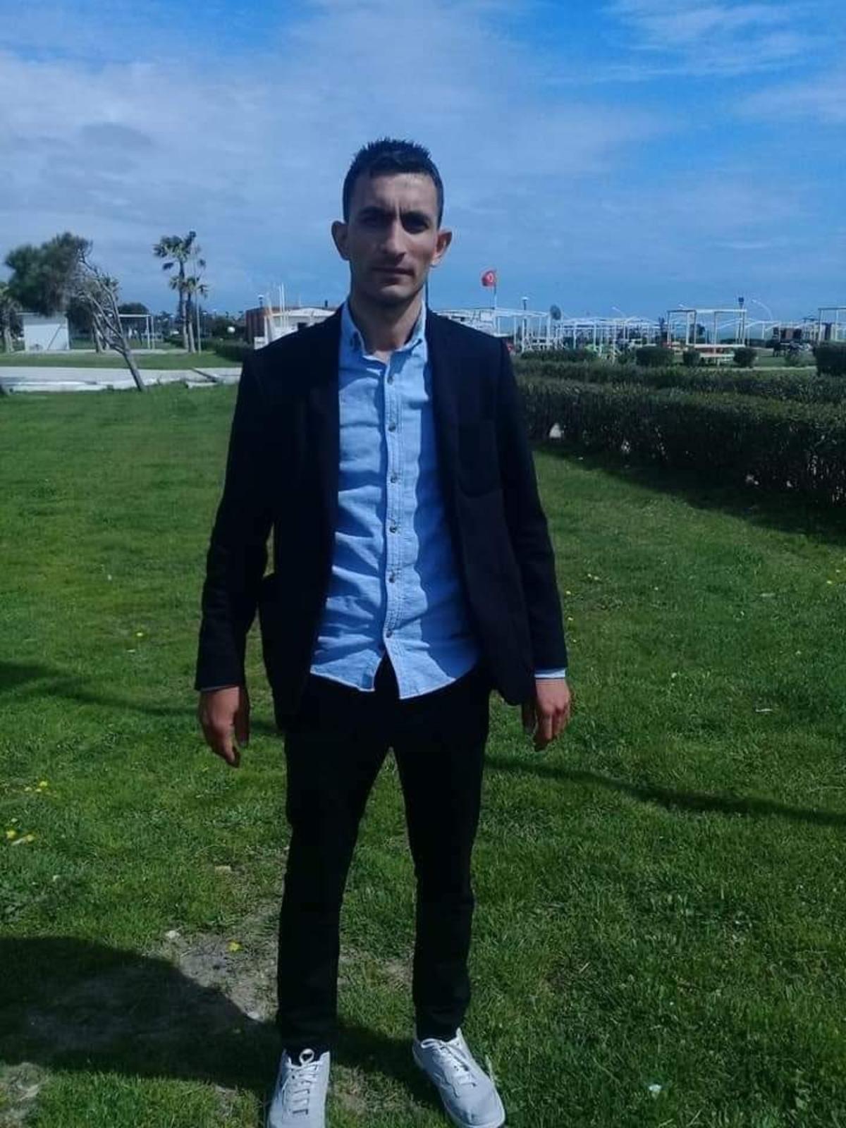 Arkadaşların parktaki kavgasında kan aktı