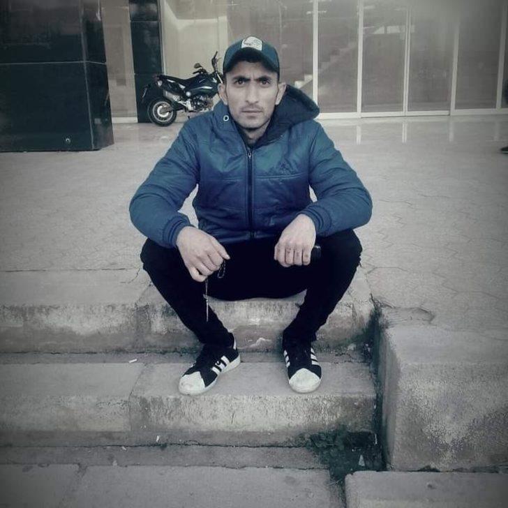 Arkadaşların parktaki kavgasında kan aktı G2