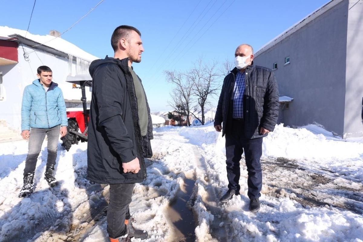 Caniklilerden Başkan Sandık&ccedil;ı&rsquo;ya hizmet teşekk&uuml;r&uuml;