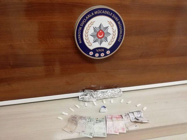 Van&rsquo;da uyuşturucu operasyonu 1