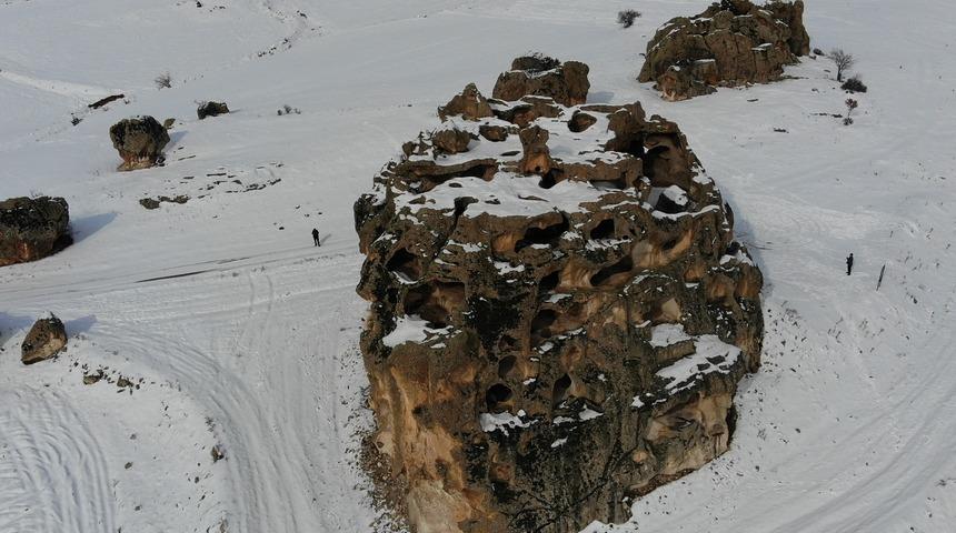 3 bin yıllık Avdalaz Kalesi tarihe meydan okuyor!