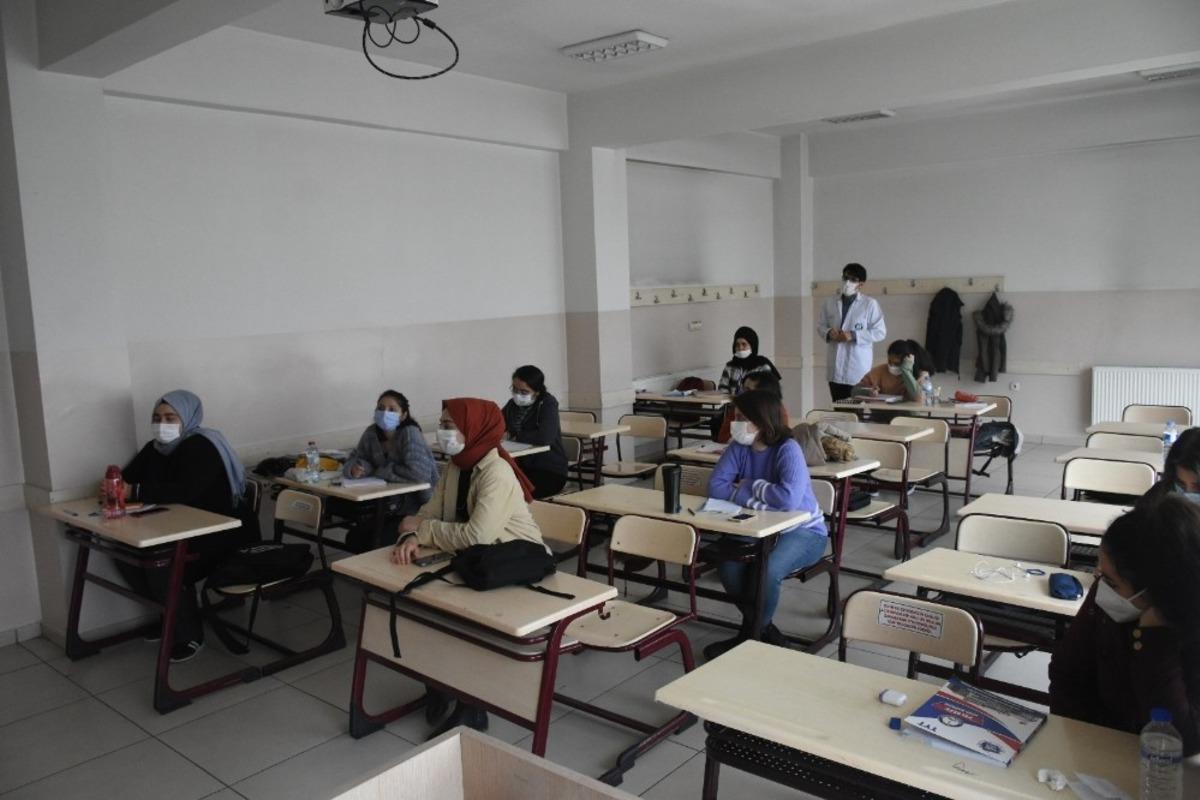 Şahinbey&rsquo;de &ouml;ğrenmenin yaşı yok