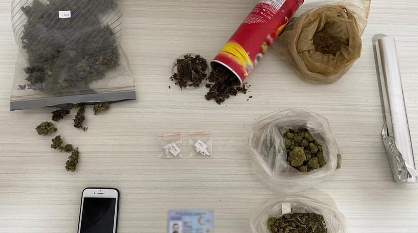 İstanbul'da uyuşturucu satıcılarına yönelik operasyon: 31 gözaltı