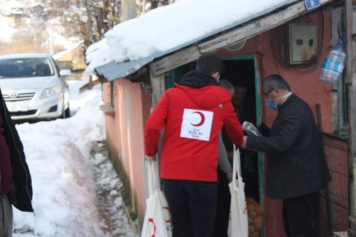 Kızılay gönüllüleri Yığılca’ya çıkartma yaptı G2