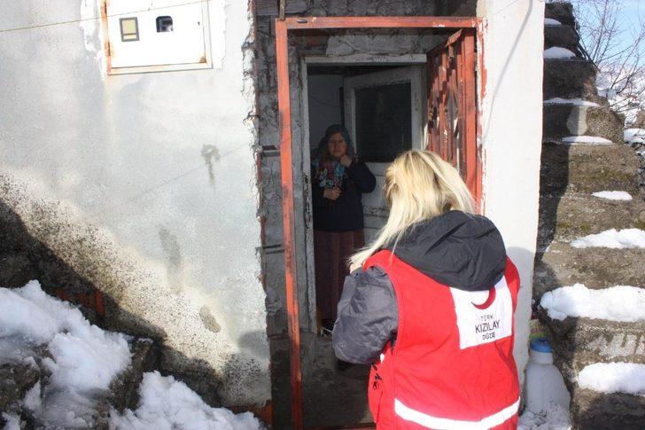 Kızılay gönüllüleri Yığılca’ya çıkartma yaptı G5