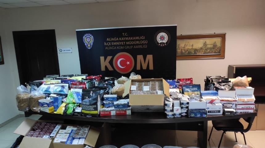 İzmir&rsquo;de ka&ccedil;ak t&uuml;t&uuml;n operasyonu: On binlerce makaron ve 131 kilo t&uuml;t&uuml;n ele ge&ccedil;irildi
