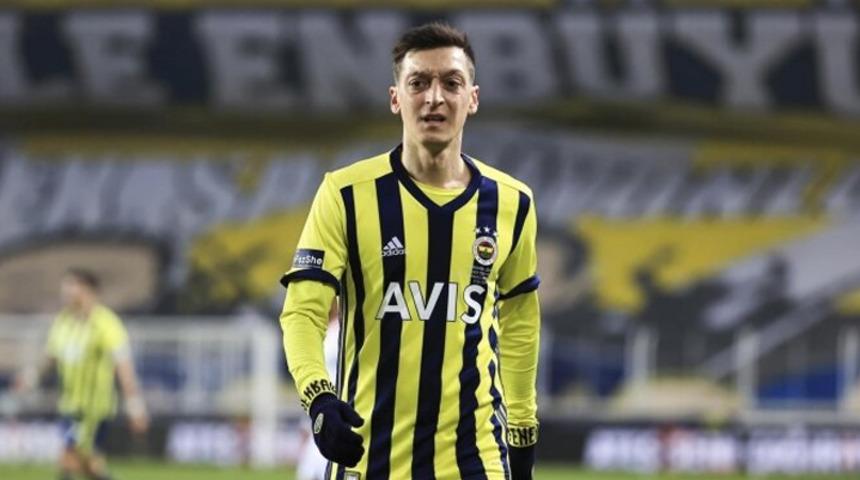 Mesut &Ouml;zil, G&ouml;ztepe ma&ccedil;ında nasıl oynadı?