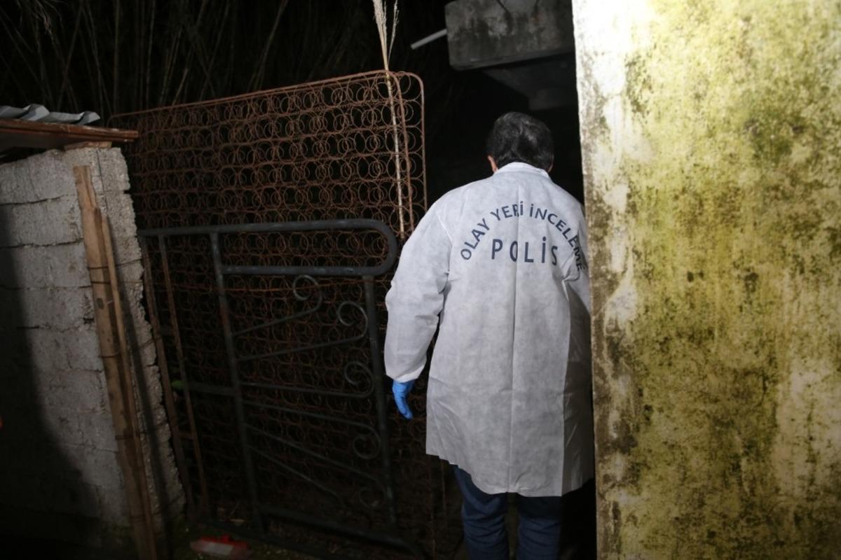 Antalya&rsquo;da &ccedil;alılıkların arasında insan kafatası bulundu