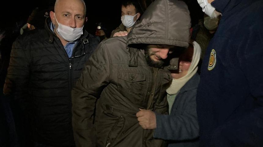 Eşinin boşanma davası açtığını öğrenen koca donmak üzereyken bulundu