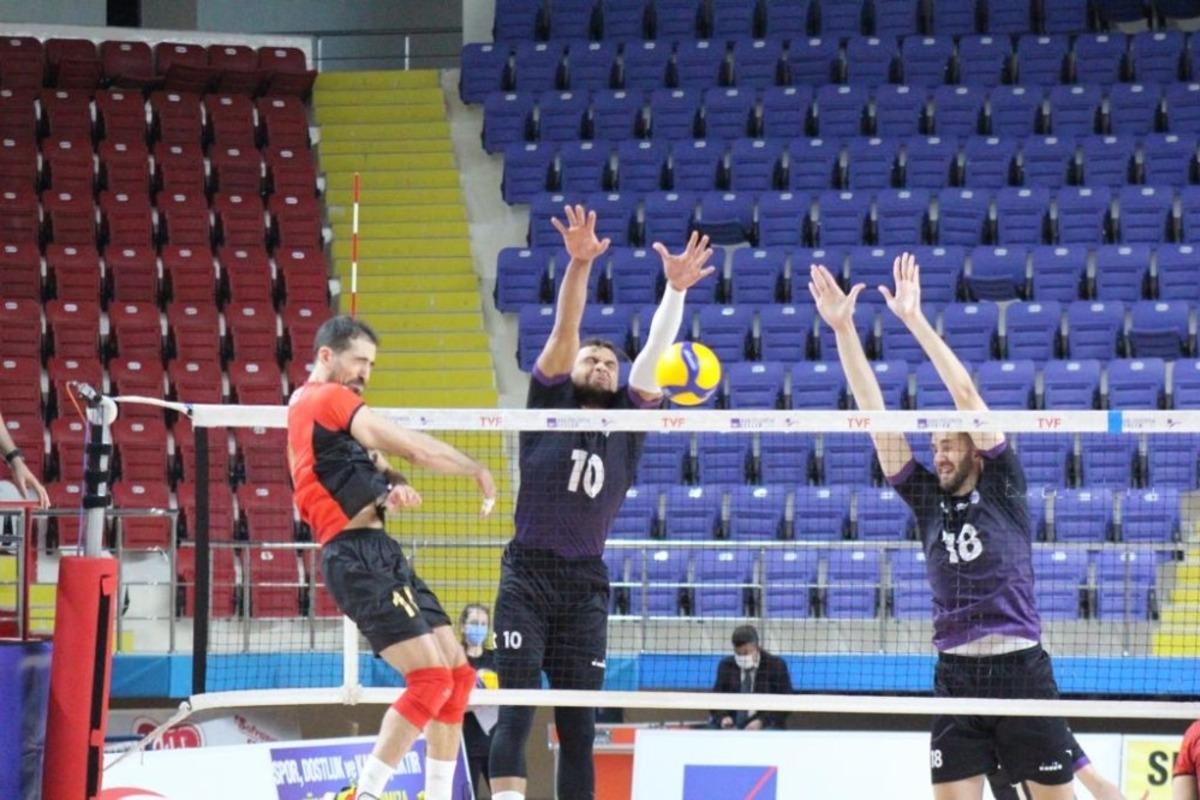 Efeler Ligi: Afyon Belediye Y&uuml;ntaş: 2 - Spor Toto: 3