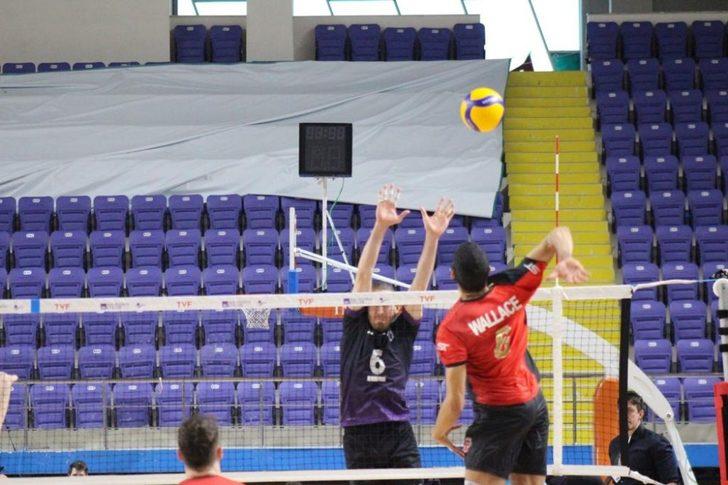 Efeler Ligi: Afyon Belediye Yüntaş: 2 - Spor Toto: 3 G2