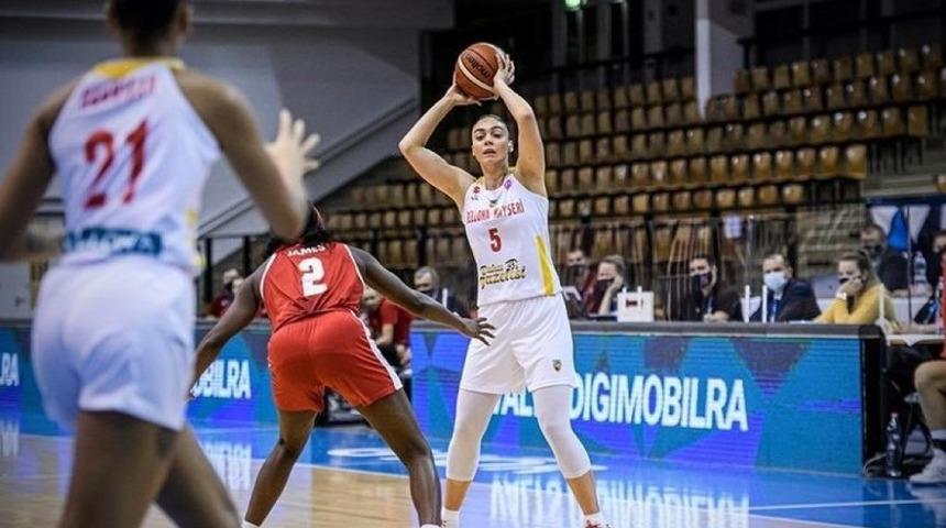 Melis G&uuml;lcan oyununu 5 asistle s&uuml;sledi