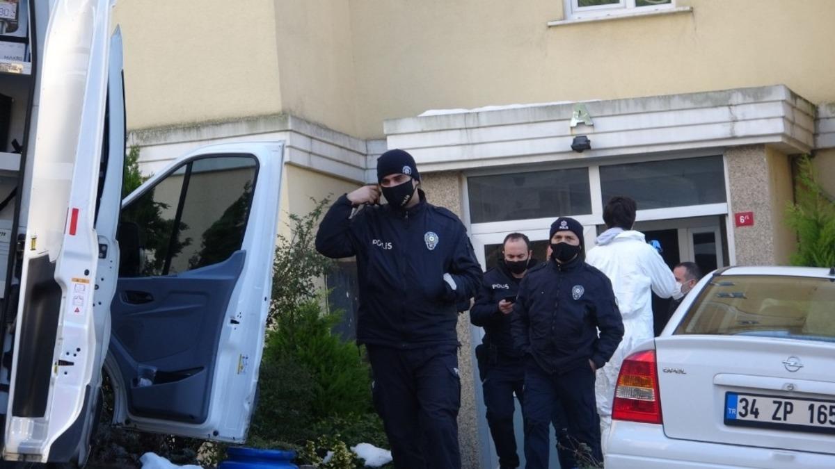Boşanma aşamasındaki eşi tarafından dambıl ile &ouml;ld&uuml;r&uuml;ld&uuml;